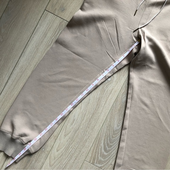 Aritzia Wilfred Beige Buffon Crepe Dressy Jogger Pants Made of Japanese Fabric - Picture 12 of 12